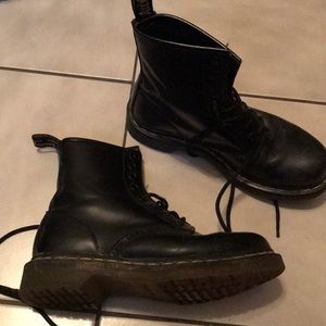 dr marten’s air wair docs